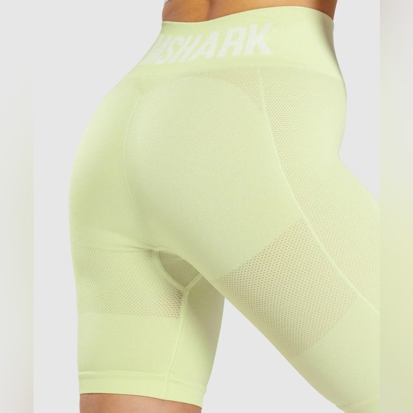 Gymshark Flex Cycling Shorts - Picture 3 of 7